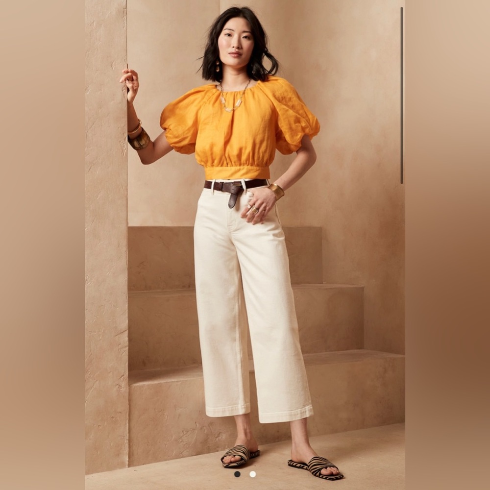 Banana Republic Wide-Leg Crop Jean in Ecru. 29 Regular